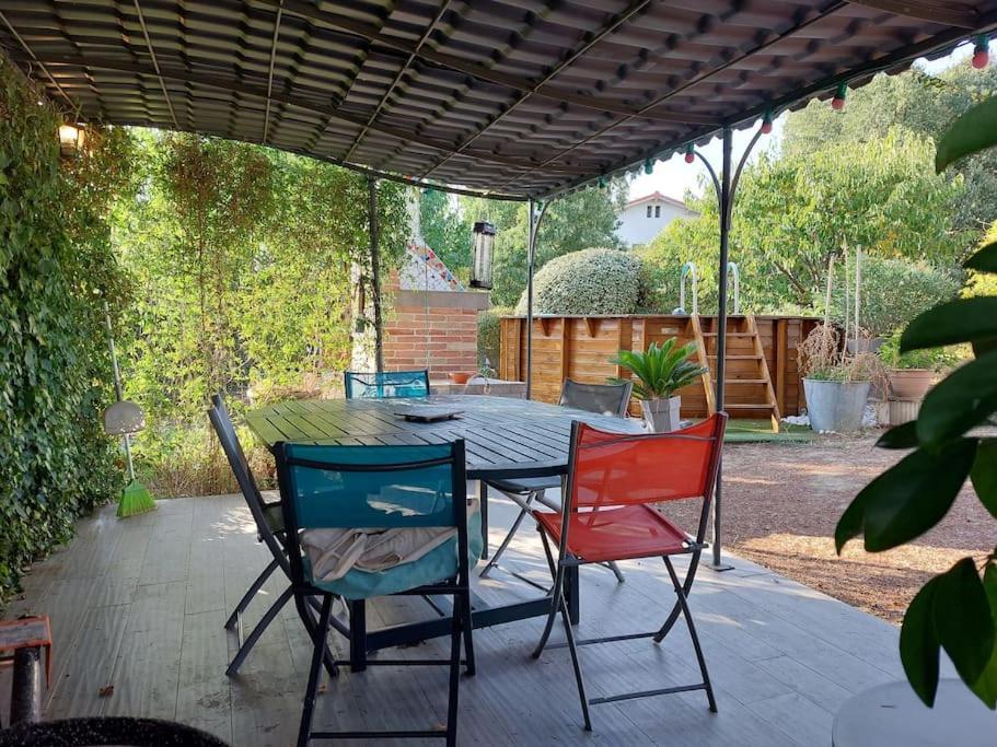 Villa De Charme Avec Piscine Saint-Jory Extérieur photo